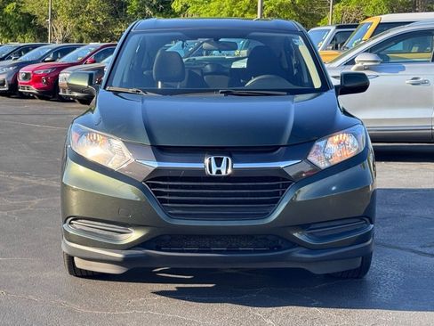 Used 2018 Honda HR-V LX image 4