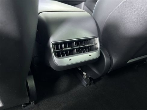 Used 2022 Tesla Model 3 Long Range image 21