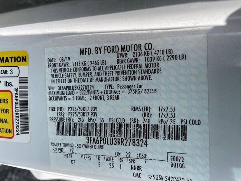 Used 2019 Ford Fusion SE FWD image 31