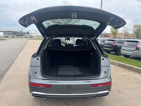 Used 2023 Audi Q5 2.0T Premium w/ Convenience Package AWD/4WD image 6