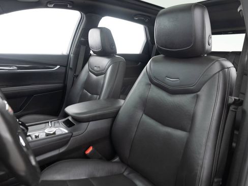 Used 2021 Cadillac XT5 Premium Luxury AWD/4WD image 22
