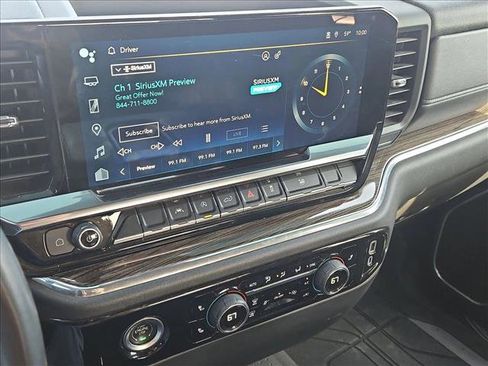 Used 2024 Chevrolet Silverado 1500 LT image 15