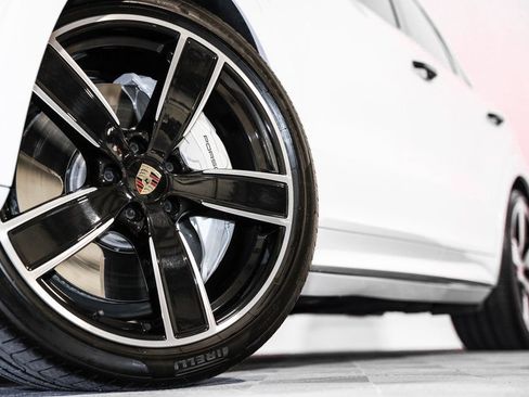 Used 2019 Porsche Cayenne Turbo AWD/4WD image 11