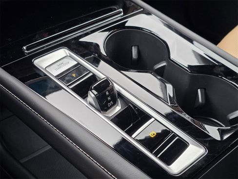 New 2026 Volkswagen Atlas Cross Sport SE image 15