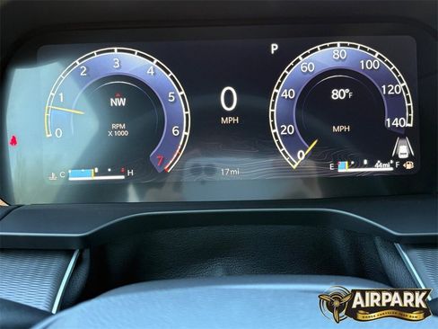 New 2025 Jeep Grand Cherokee Laredo image 19