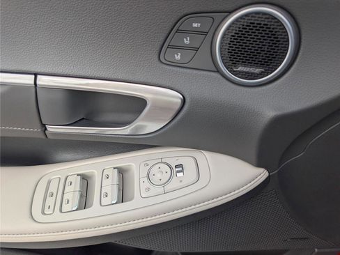 Used 2023 Hyundai Sonata Limited w/ Cargo Package image 20