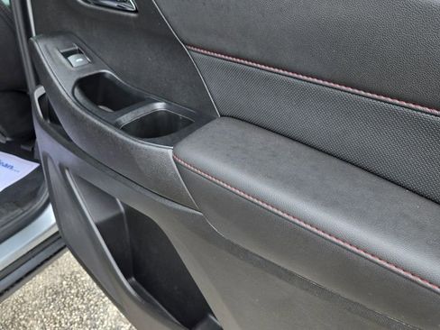 Used 2023 Chevrolet Traverse RS image 13