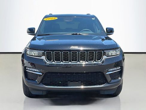 Used 2025 Jeep Grand Cherokee Limited AWD/4WD image 3