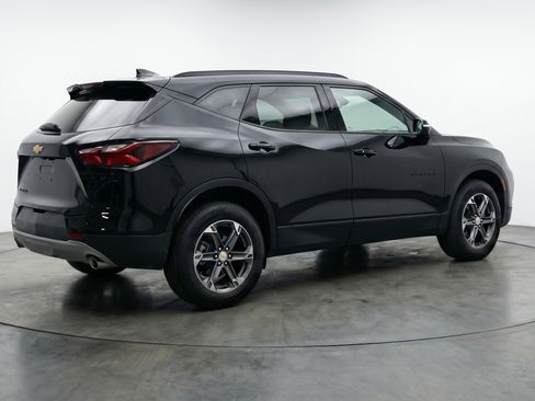 Used 2025 Chevrolet Blazer LT image 9