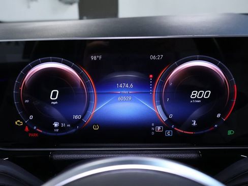 Used 2021 Mercedes-Benz GLA 250 4MATIC w/ Premium Package image 23