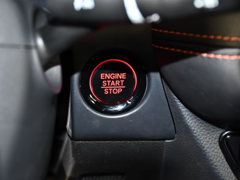 Certified 2025 Honda HR-V Sport image 24