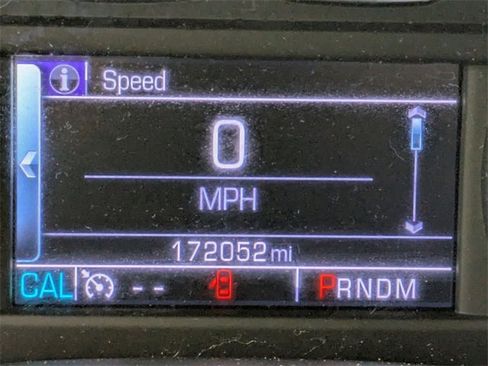 Used 2015 Chevrolet Suburban LT image 16