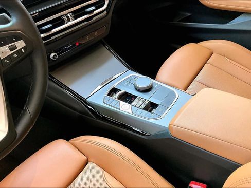Used 2024 BMW 230i Coupe RWD image 16