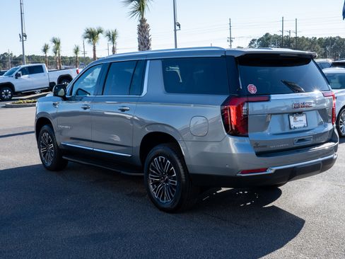 New 2026 GMC Yukon XL Elevation image 5