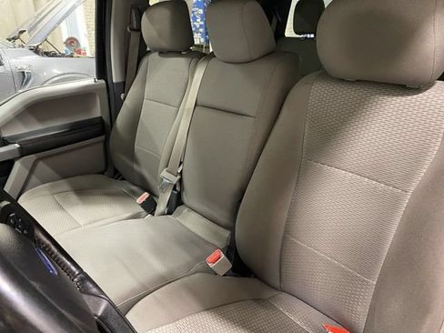 Used 2017 Ford F150 XLT w/ Equipment Group 302A Luxury AWD/4WD image 39
