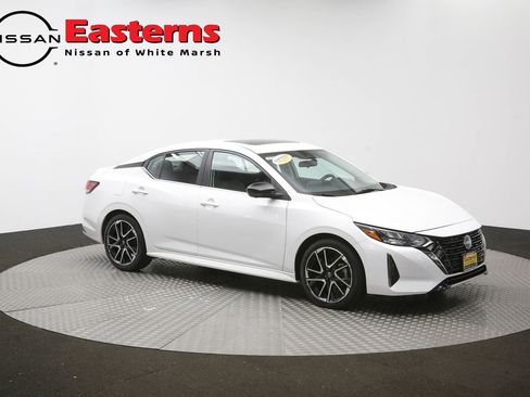 Used 2024 Nissan Sentra SR w/ SR Premium Package FWD image 48