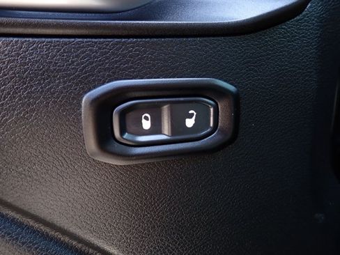 Used 2020 Jeep Wrangler Unlimited Sport AWD/4WD image 13