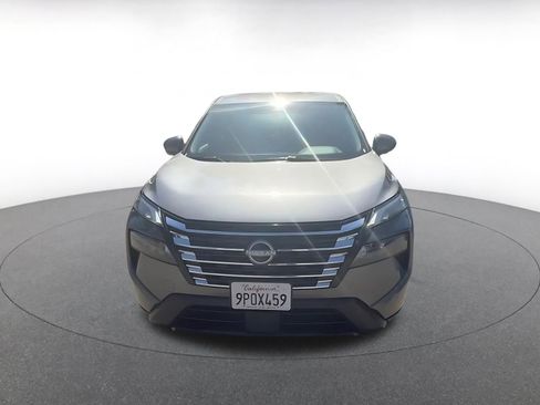 Used 2025 Nissan Rogue SV FWD image 4
