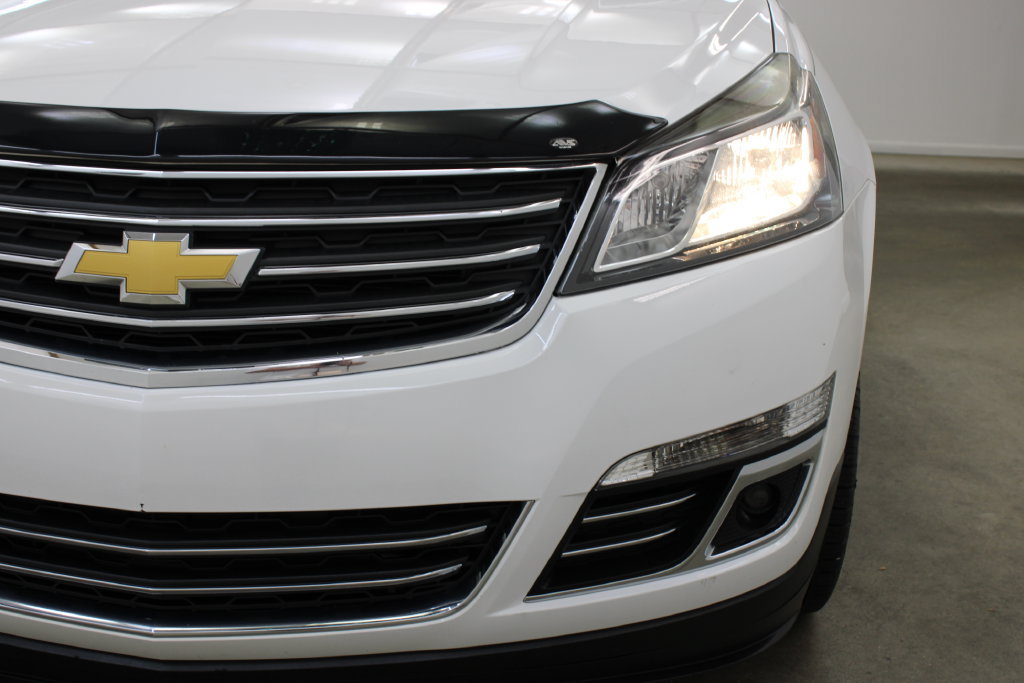 Used 2017 Chevrolet Traverse Premier FWD image 8