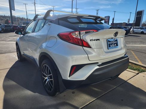 Used 2021 Toyota C-HR LE image 7