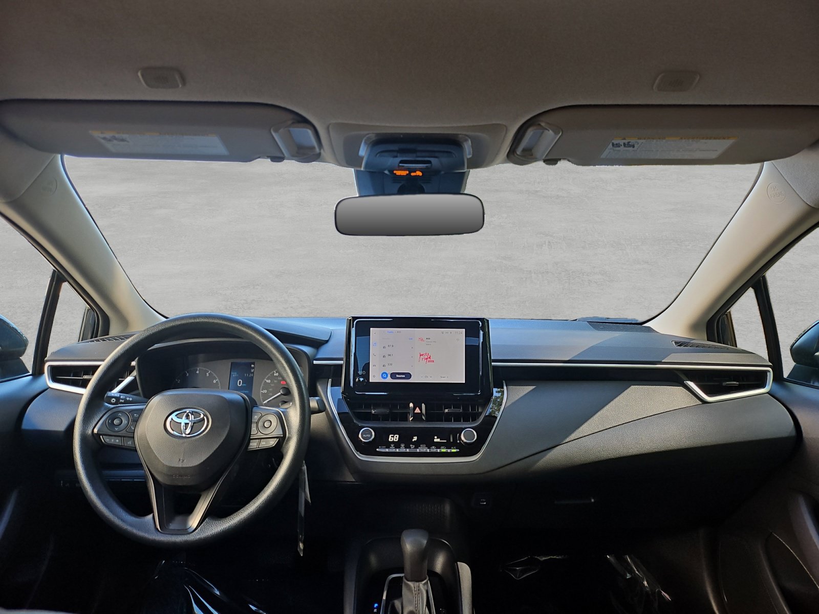 Used 2024 Toyota Corolla LE FWD image 39