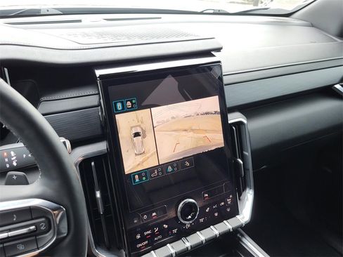 Used 2024 GMC Acadia Elevation w/ Black Edition image 27