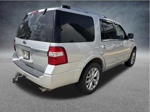 Used 2016 Ford Expedition Limited w/ Equipment Group 301A RWD image 8