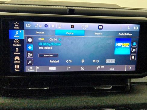 Used 2025 Jeep Wrangler Unlimited Sahara image 17