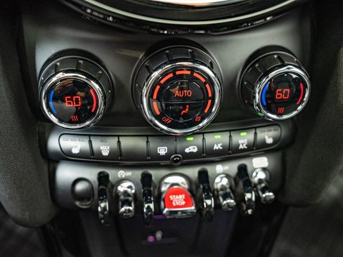 Used 2024 MINI Cooper S w/ Signature Upholstery Package FWD image 33