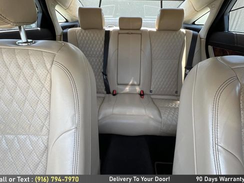 Used 2016 Jaguar XJ L Portfolio RWD image 29