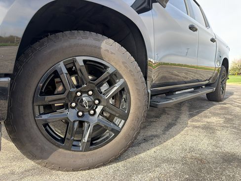 Used 2024 Chevrolet Silverado 1500 RST w/ Convenience Package II AWD/4WD image 12