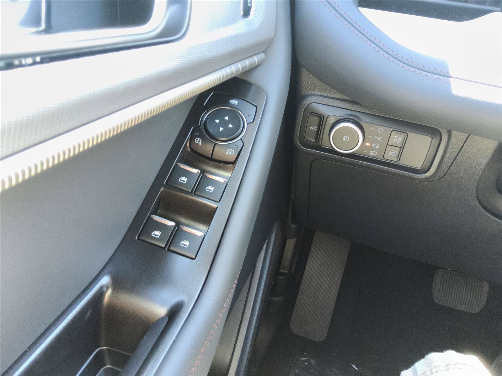 New 2026 Ford Explorer Active w/ Active Comfort Package RWD image 27