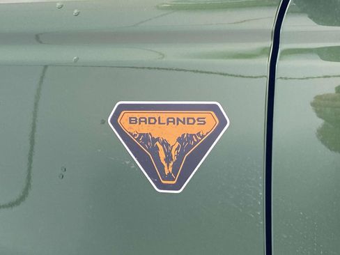 New 2025 Ford Bronco Badlands image 8