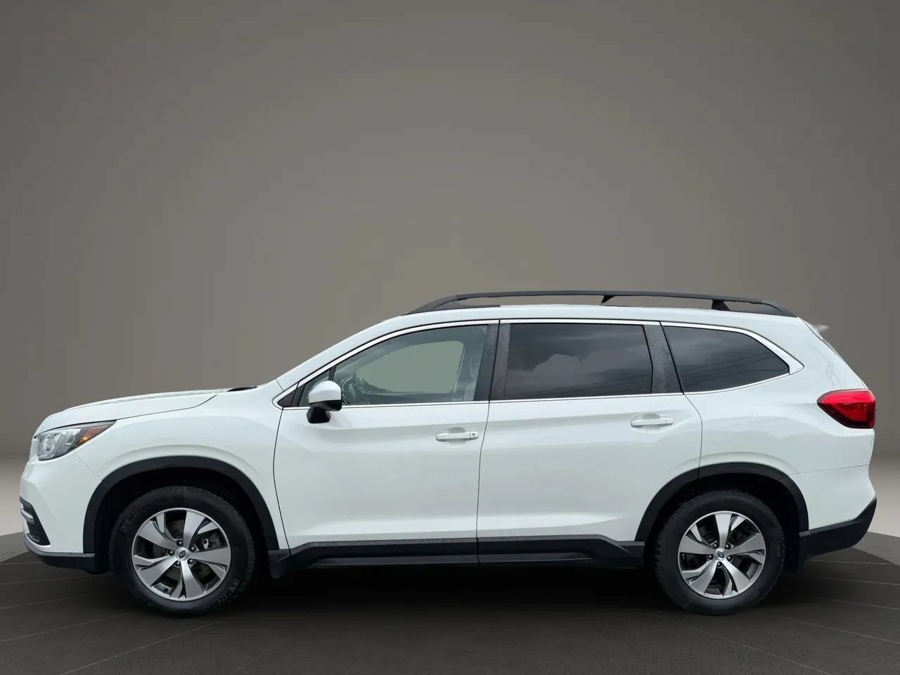 Used 2021 Subaru Ascent Premium w/ Convenience Package AWD/4WD image 10