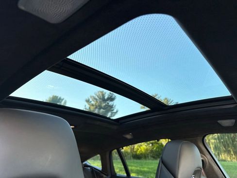 Used 2025 BMW X6 M Competition w/ Executive Package image 83