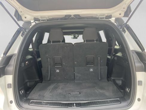 Used 2025 Jeep Grand Cherokee L Laredo RWD image 25