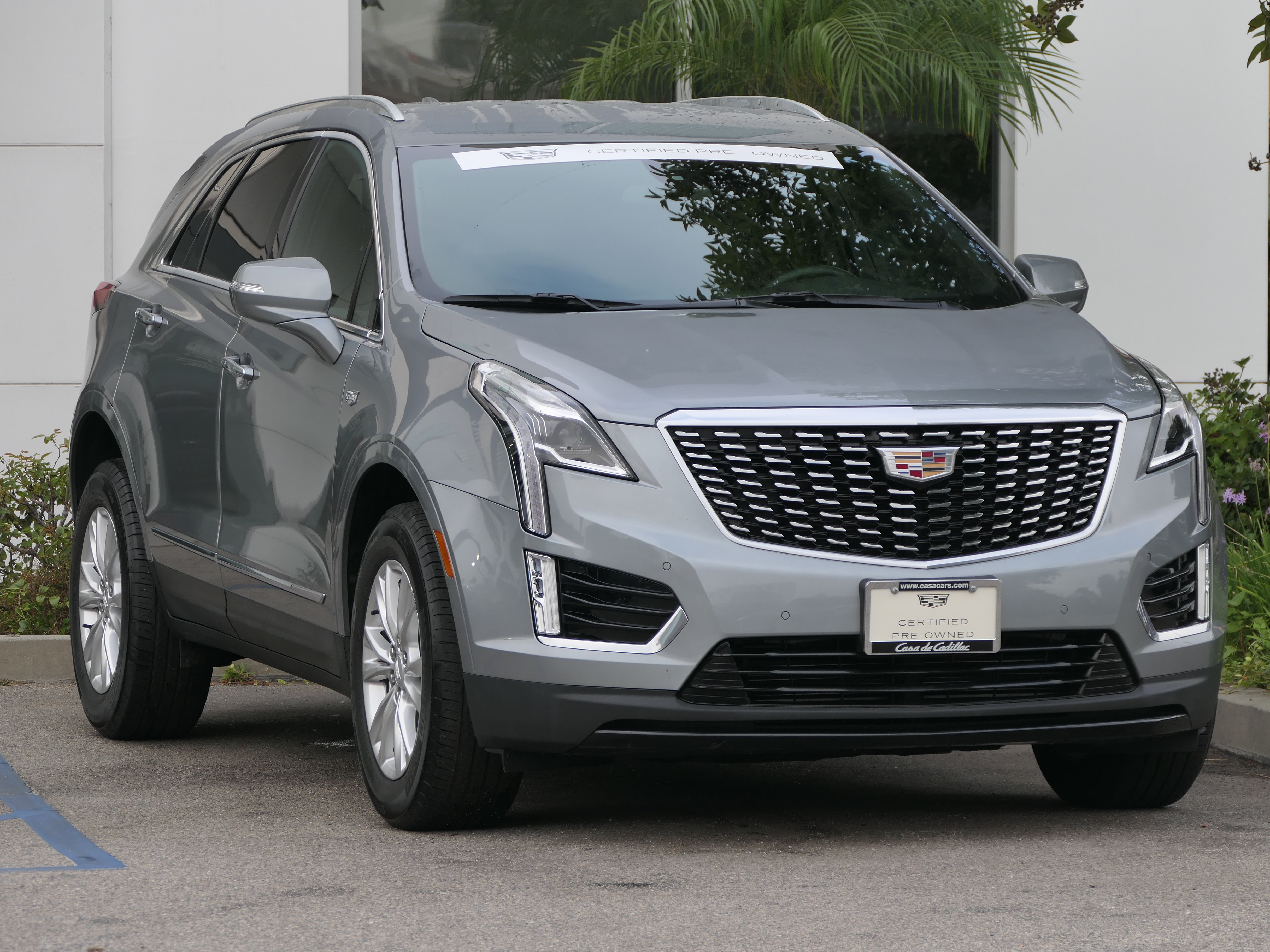 Certified 2024 Cadillac XT5 Luxury FWD image 8