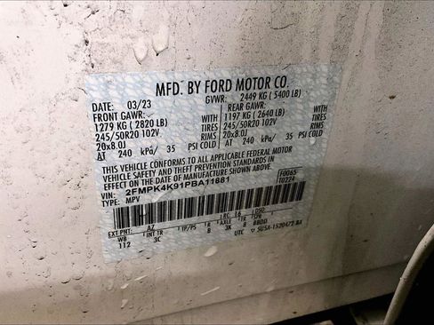 Used 2023 Ford Edge Titanium image 32