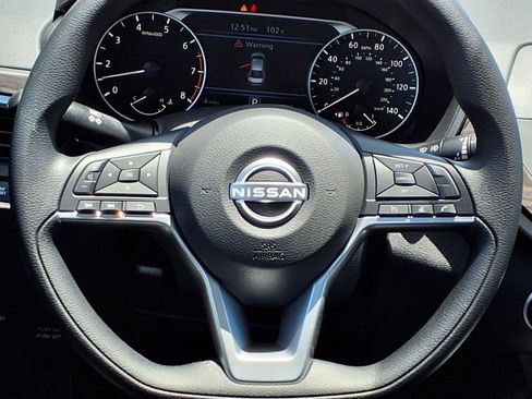 New 2025 Nissan Altima 2.5 SV image 7