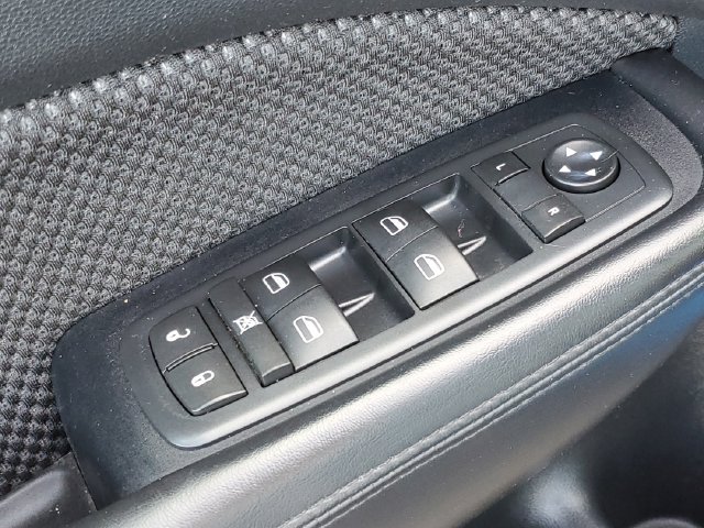 Used 2016 Dodge Dart SXT FWD image 10
