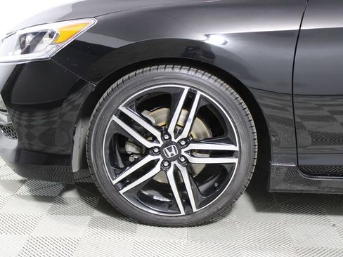 Used 2016 Honda Accord Sport image 27