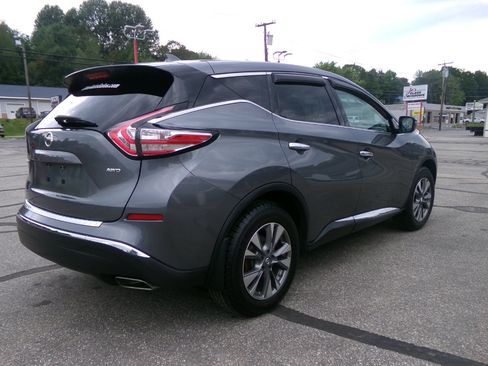 Used 2017 Nissan Murano S image 5