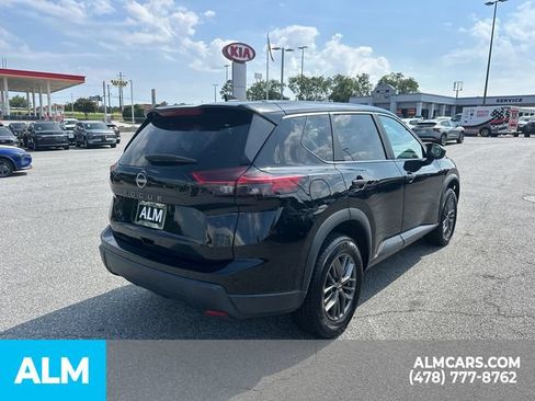 Used 2024 Nissan Rogue S FWD image 5
