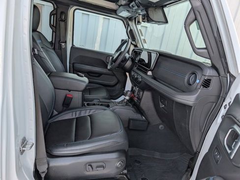 Used 2025 Jeep Wrangler Unlimited Rubicon 4xe w/ Safety Group image 35