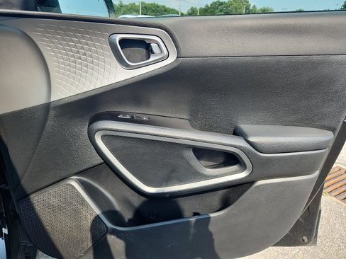 Used 2022 Kia Soul LX w/ Technology Package FWD image 34