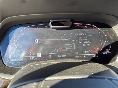 Used 2019 BMW X5 xDrive40i w/ Executive Package image 14