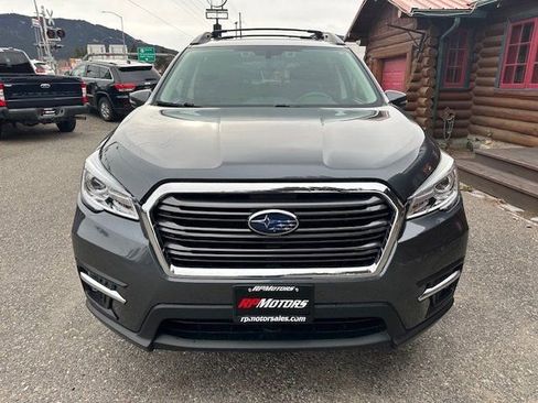Used 2022 Subaru Ascent Limited w/ Technology Package image 3