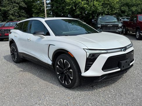Certified 2024 Chevrolet Blazer EV RS RWD image 1