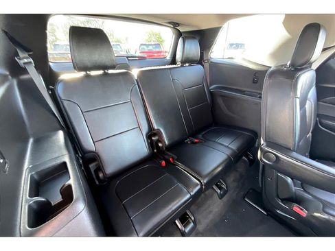 Used 2018 Chevrolet Traverse Premier w/ Redline Edition image 28
