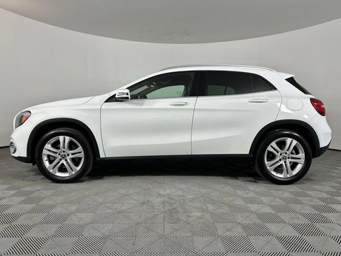 Used 2020 Mercedes-Benz GLA 250 w/ Premium Package image 17